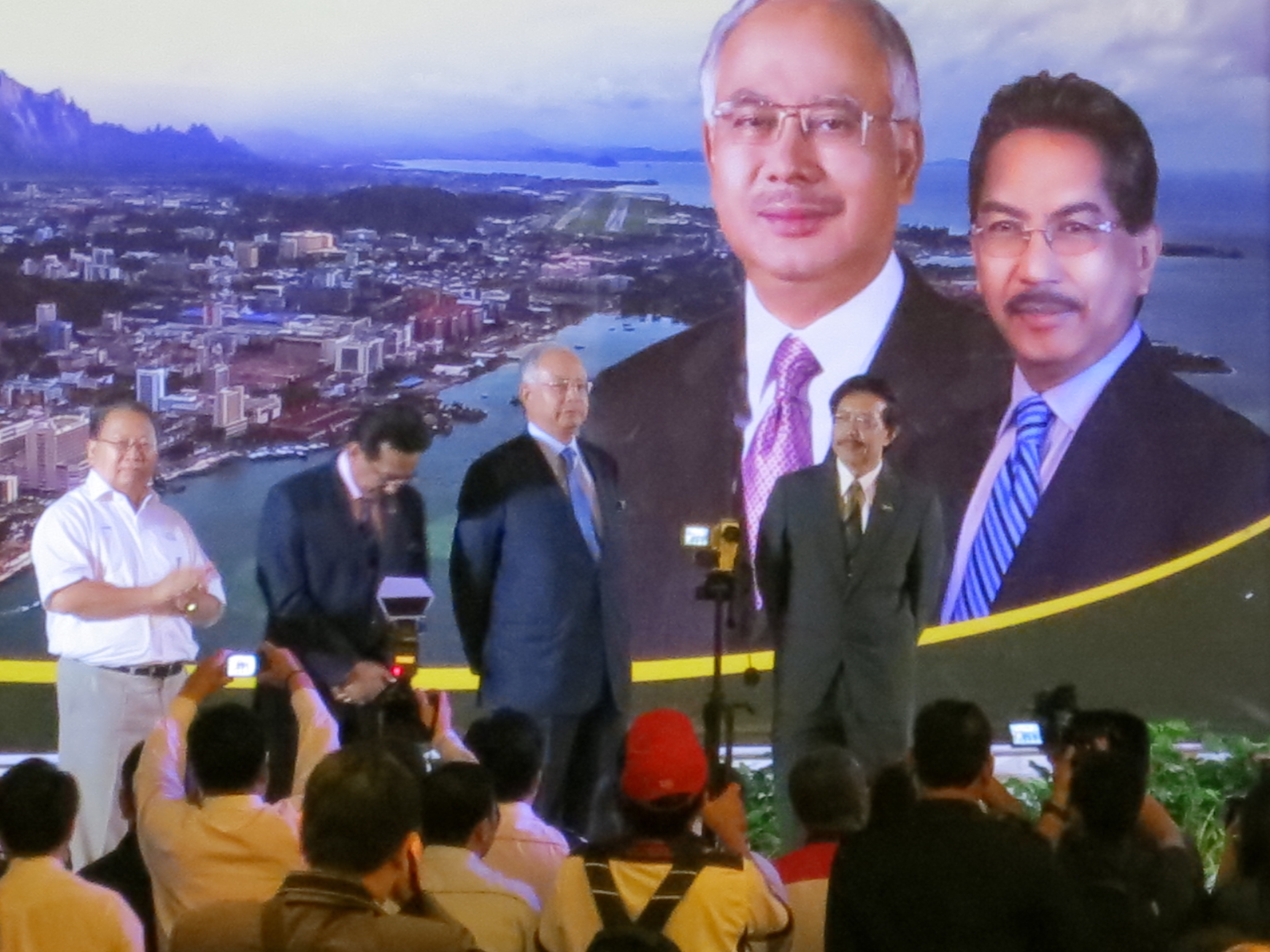 Najib with Sabah Chief Minister Musa Aman and deputy Joseph Pairin Kitingan