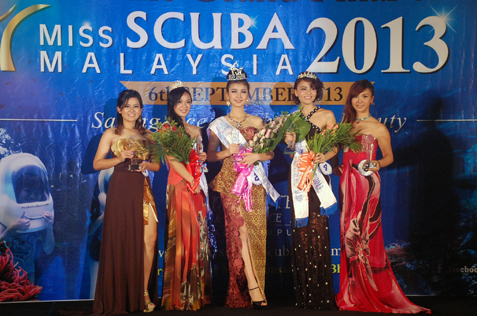 Miss Scuba Malasyia 2013 top 5 (L-R) Charlene Chai, Allyson Liew, Jade Park, Elysha Arnold and Summer Liew