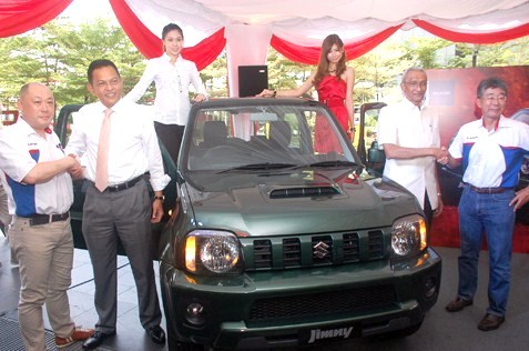 Suzuki Jimny - (L-R) Keiichi Suzuki, Dato Abdul Harith Abdullah, Tan Sri Marzuki Mohd Noor and Shinya Yokokawa