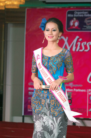 Vyrazonah Valerian - 1st runner-up Best Ethnic Costume, Miss Photogenic & Miss Best Catwalk