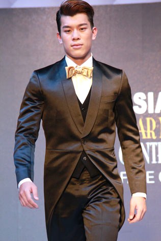 Male first runner up Anthony Pang