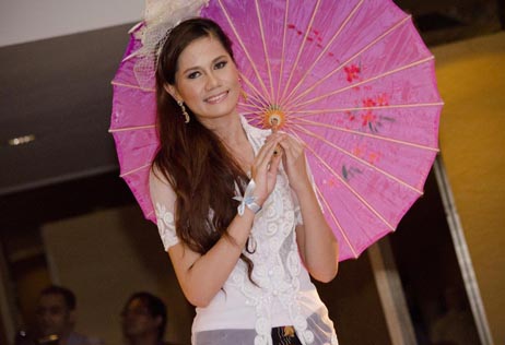 Miss Malaysia Kebaya 2013 second runner-up Massuhaella Binti Mohd Idris