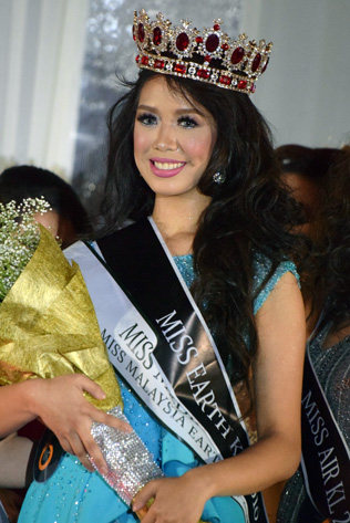 Flight Attendant Crowned Miss Earth KL 2016 - Citizens Journal