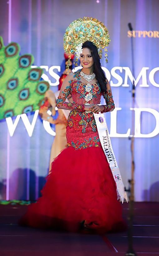 Malaysia's Devi Rani, winner of best National Costume tound