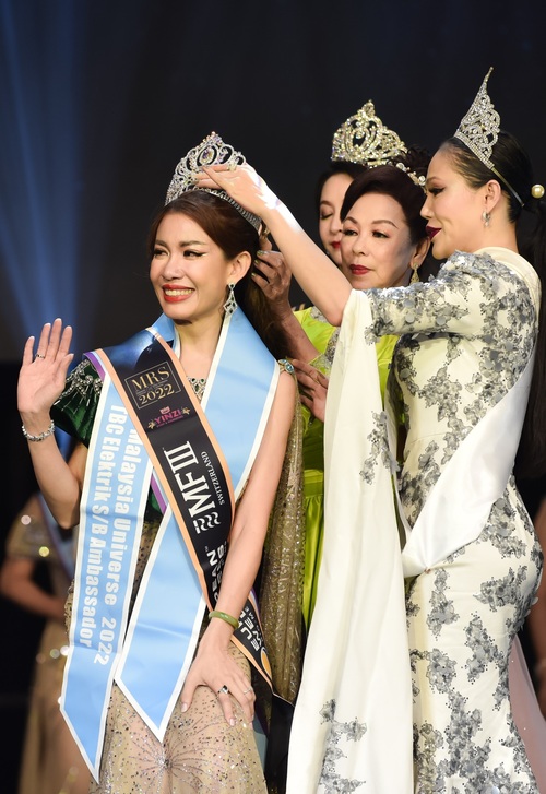 Mrs Malaysia Universe and Mrs Elite Malaysia Universe crowned