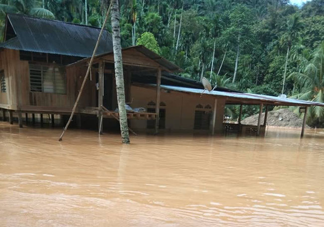 Baling floods evacuation