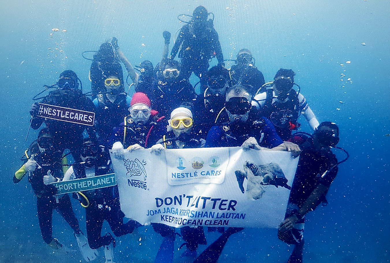 Nestlé volunteers