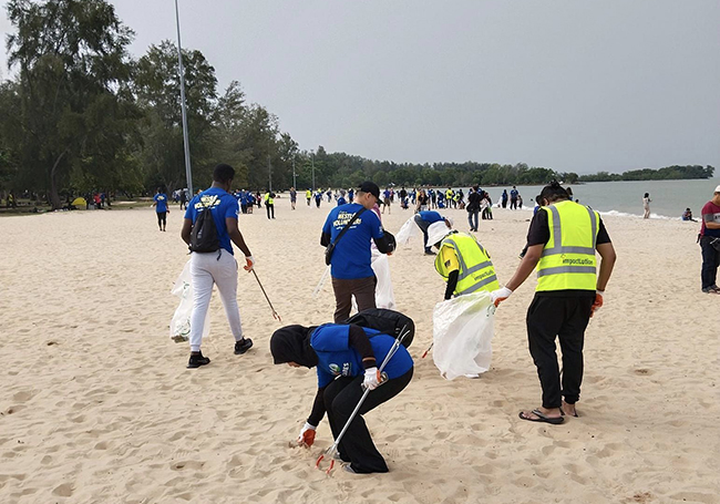 Nestlé volunteers