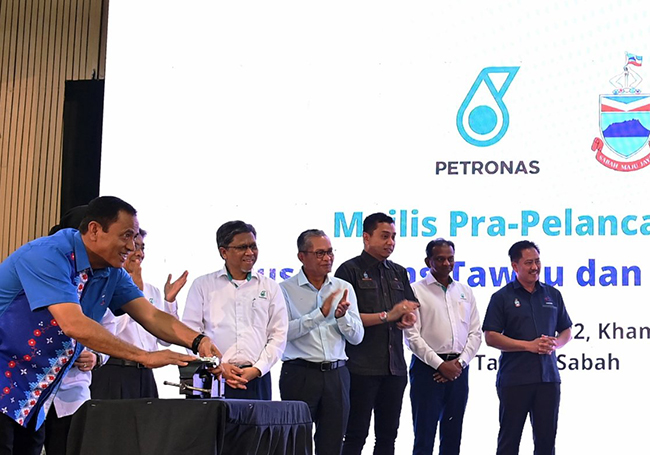 Petronas to set up science centres