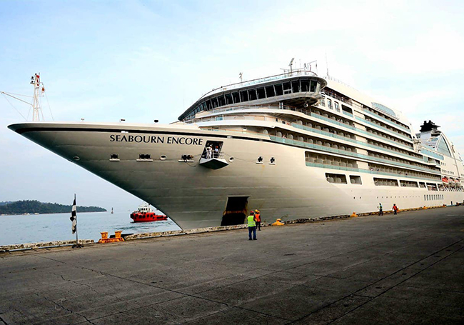 Seabourn Encore 