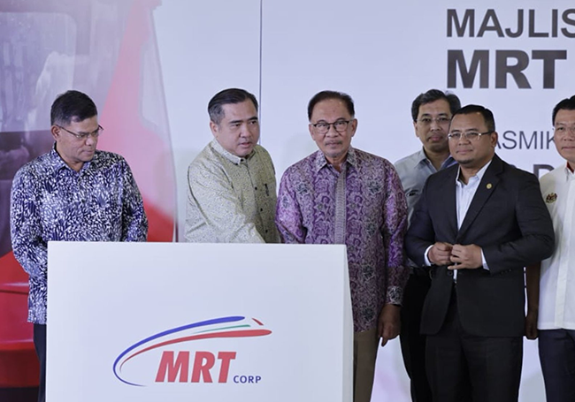 MRT Putrajaya Line launches with free rides and 36 stations