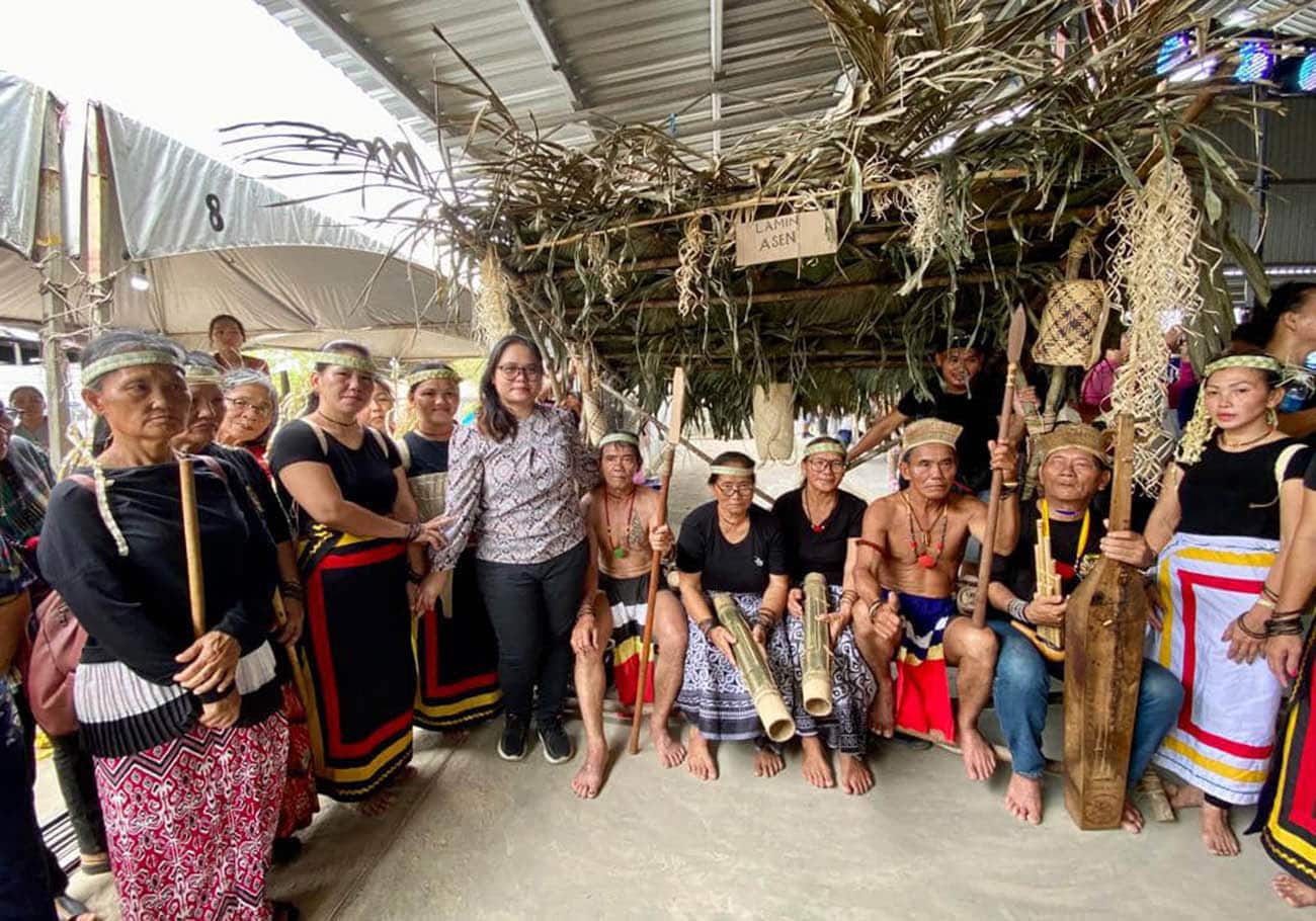 Orang Ulu performances featured in Long Bedian for the fifth Sarawak Highland Folk Music and Dance Festival