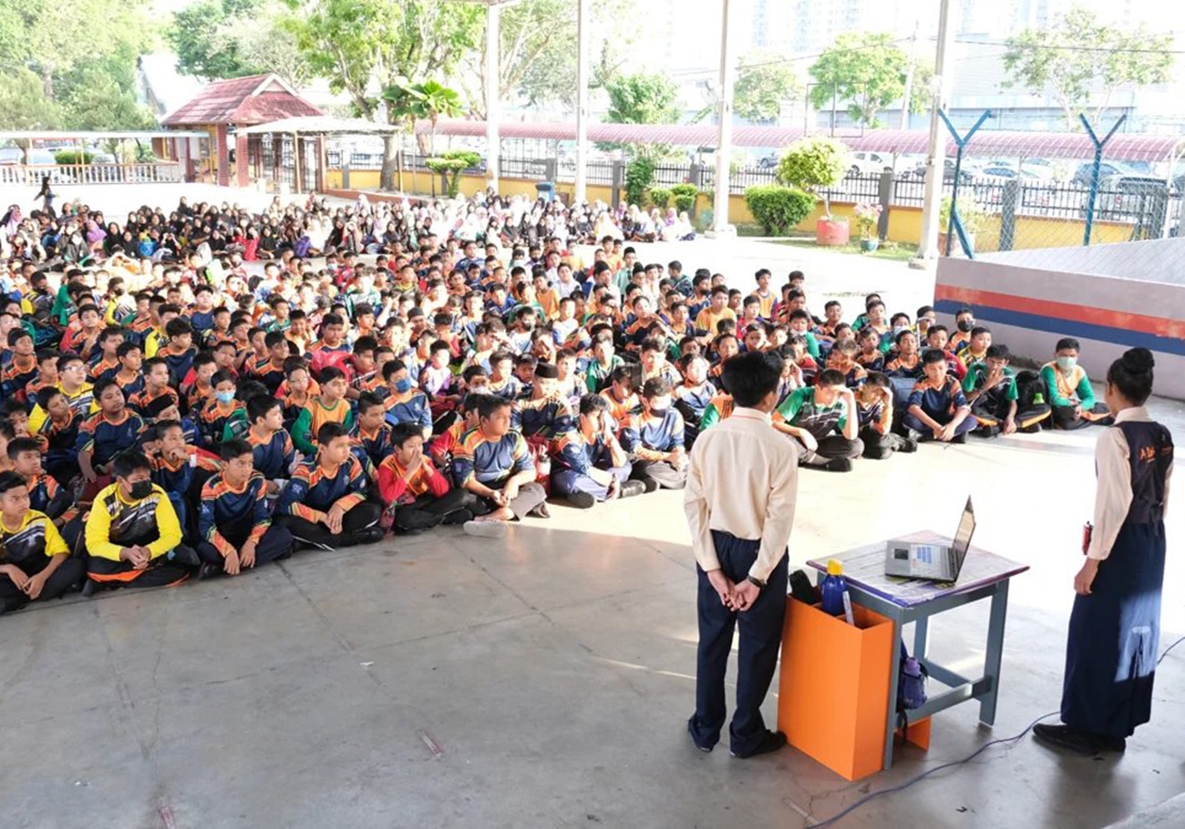 Two Malaysian schools shortlisted for World's Best School