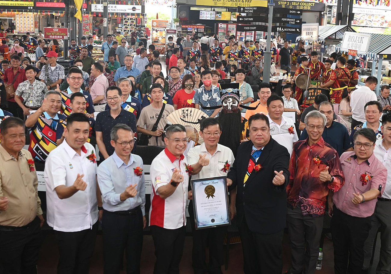 New World Park sets Malaysia record with flag display