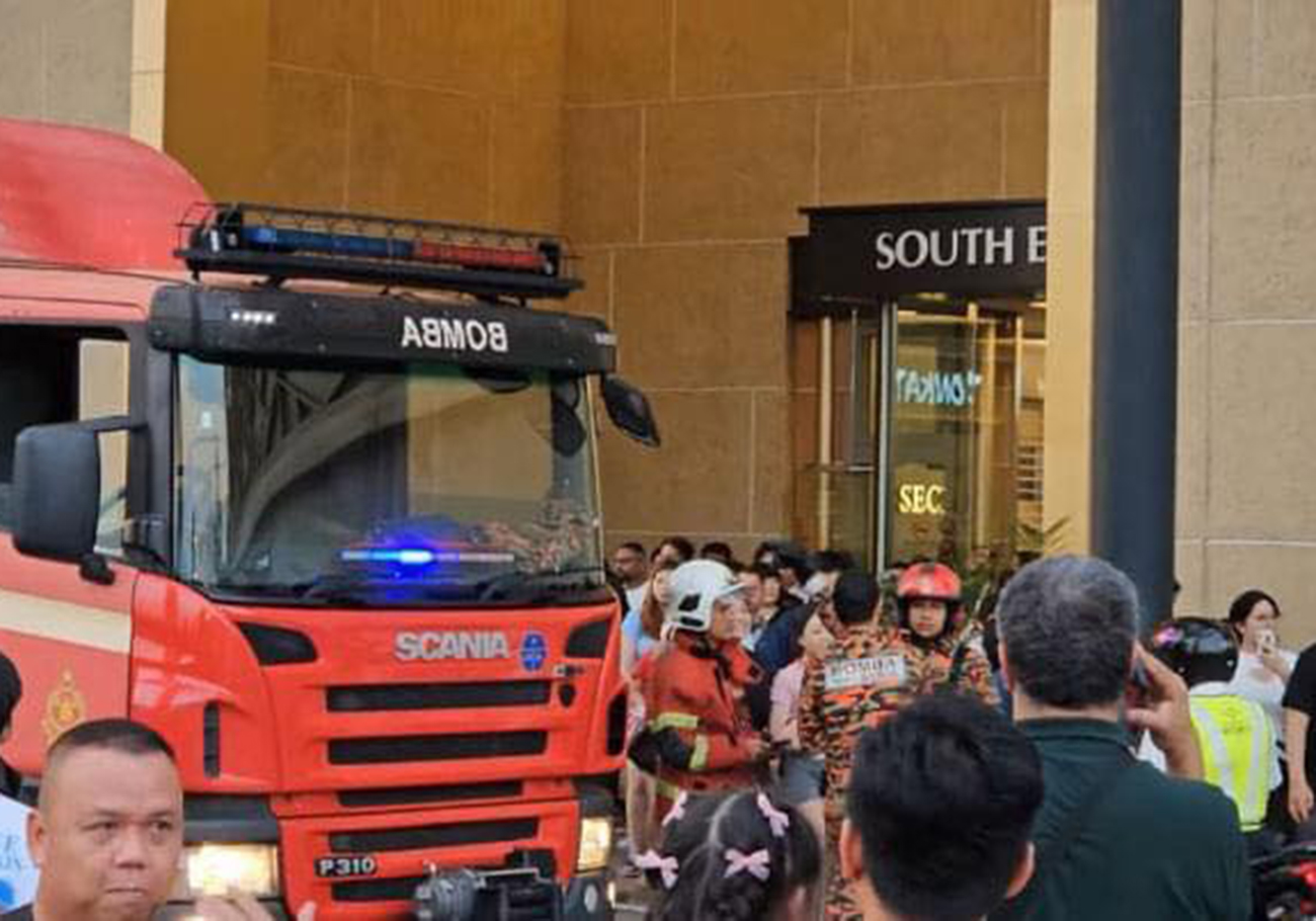 Mid Valley Southkey evacuated due to security threat