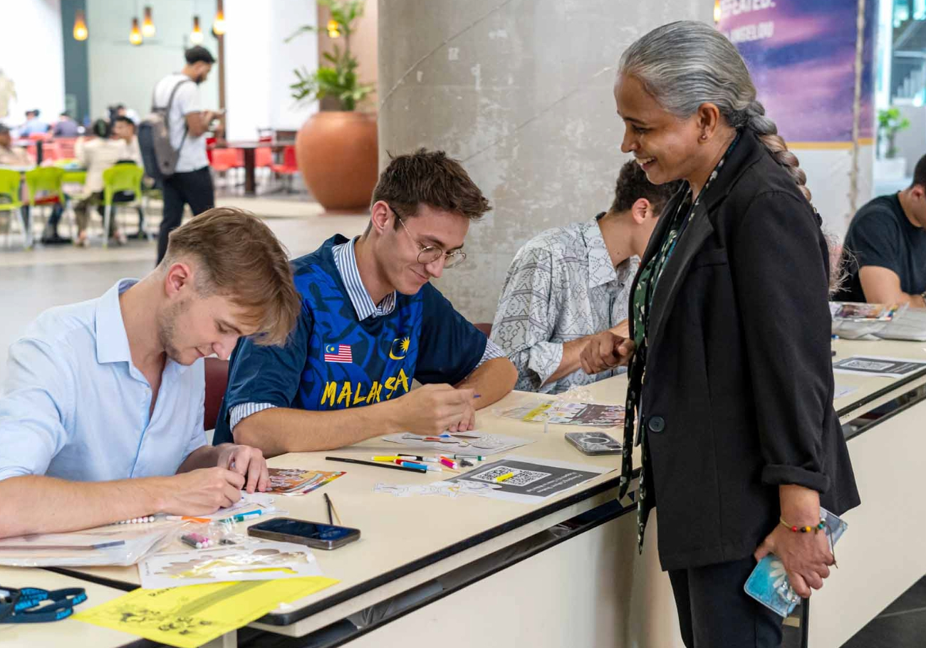 French students embrace Malaysian cultural tapestry at APU