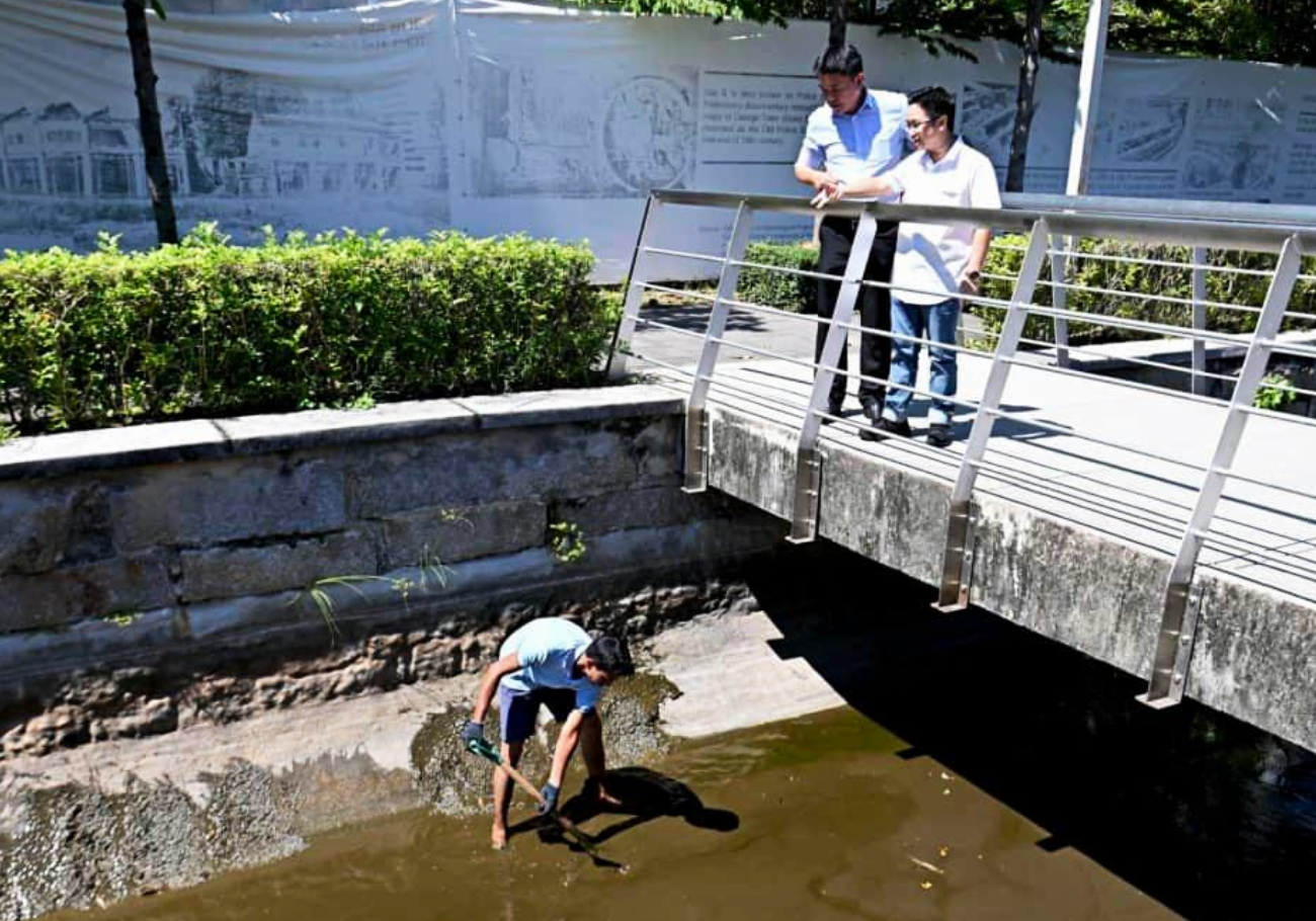 Prangin Canal gets a deep clean in Sia Boey Park revitalisation