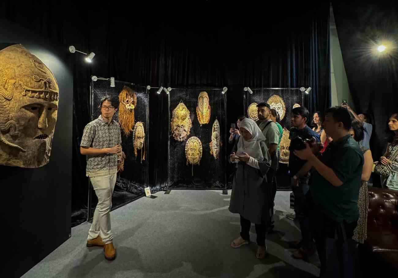 Exploring indigenous perspectives: Tribal art exhibition at Wawasan Open University