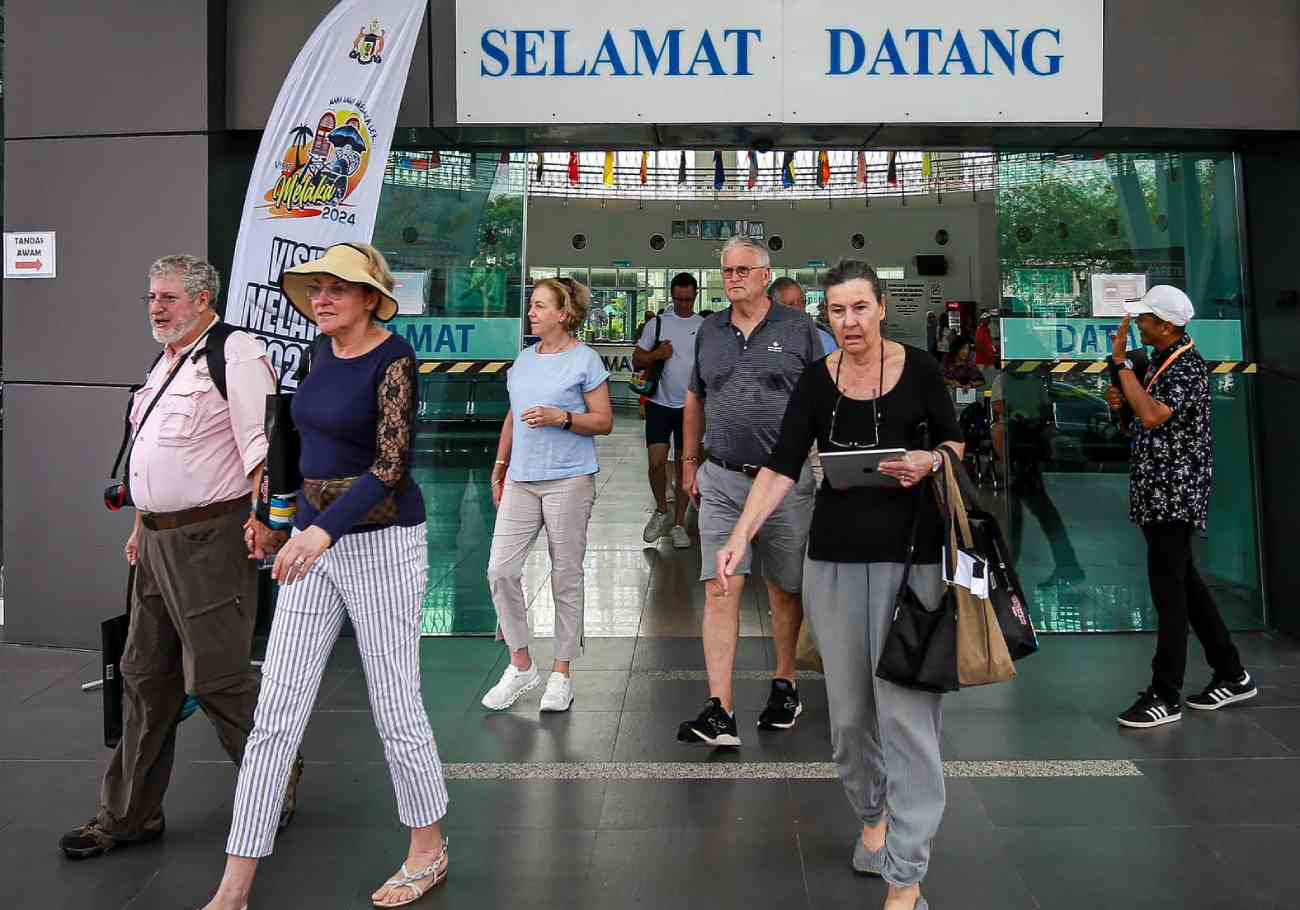 Melaka greets Seabourn Encore's 526 visitors for TMM2024