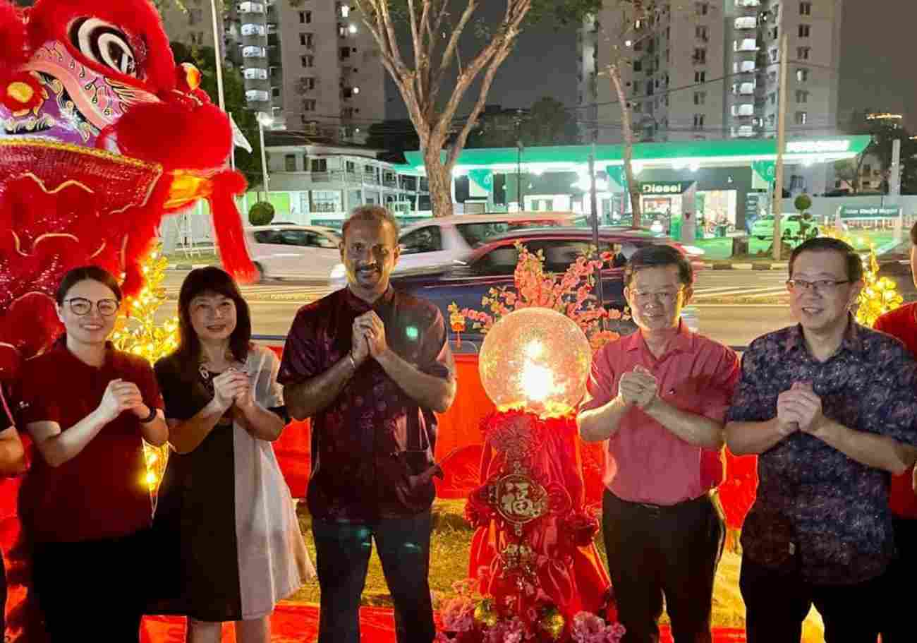 Penang adorned one of its major thoroughfares, Jalan Masjid Negeri, with 650 lanterns to mark the upcoming Chinese New Year festivities. 