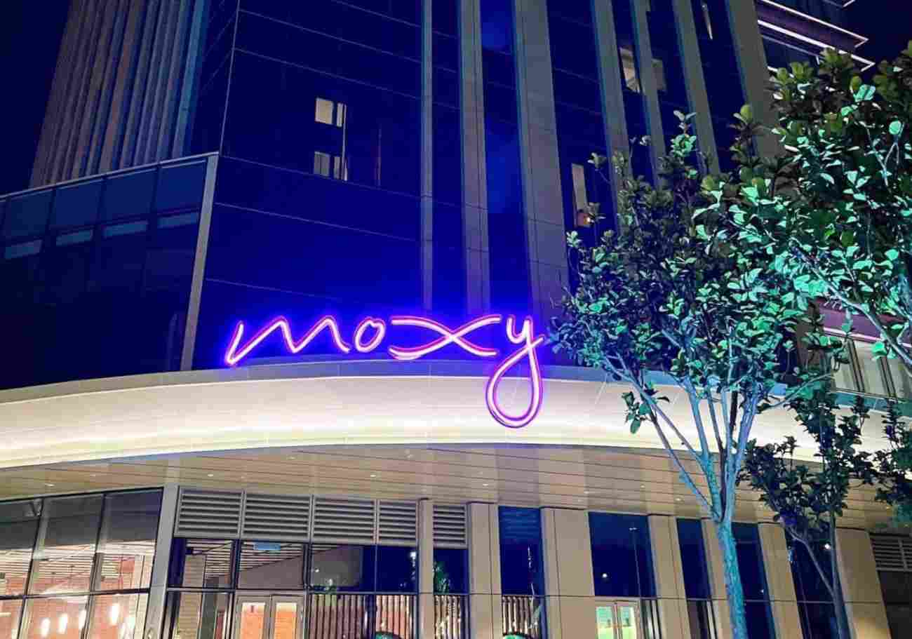 Moxy Hotels, Marriott Bonvoy's brand known for its playful and social atmosphere, has officially opened its doors in Malaysia with the launch of Moxy Putrajaya. 