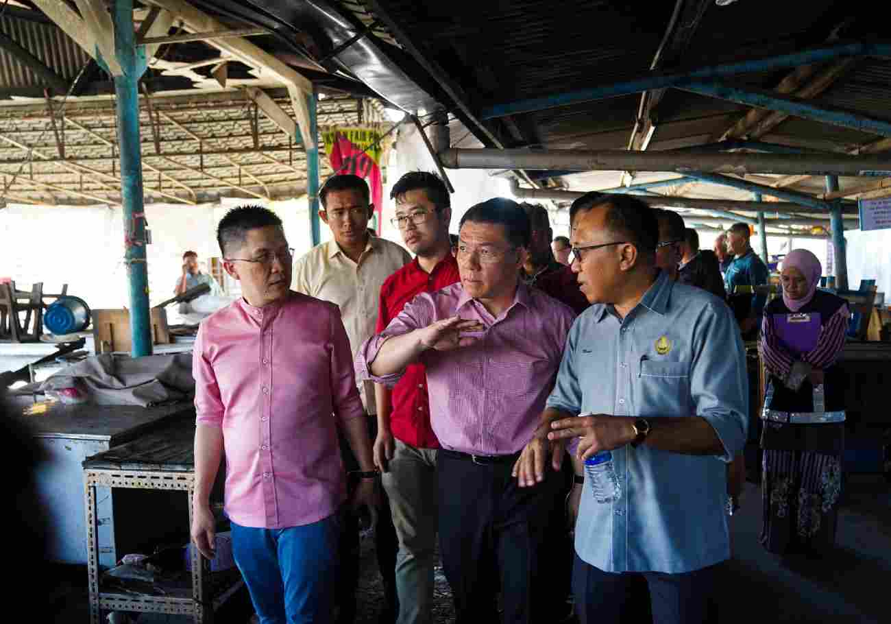 The iconic Pasir Putih market, a cornerstone of Ipoh's history for decades, lay smouldering in the aftermath of a devastating fire on Tuesday morning. 