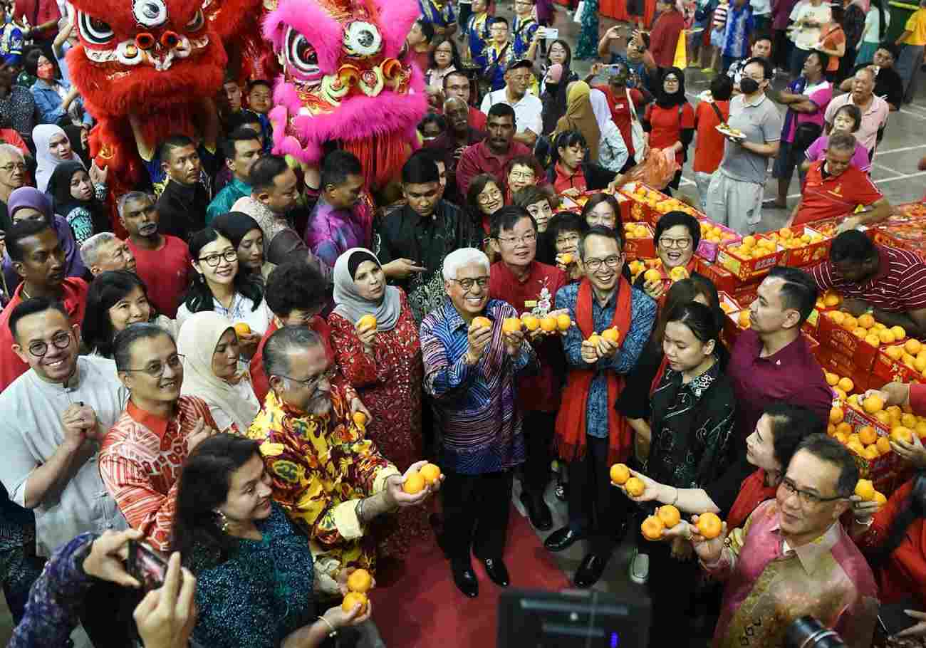 Thousands celebrate CNY at Penang CM's Open House