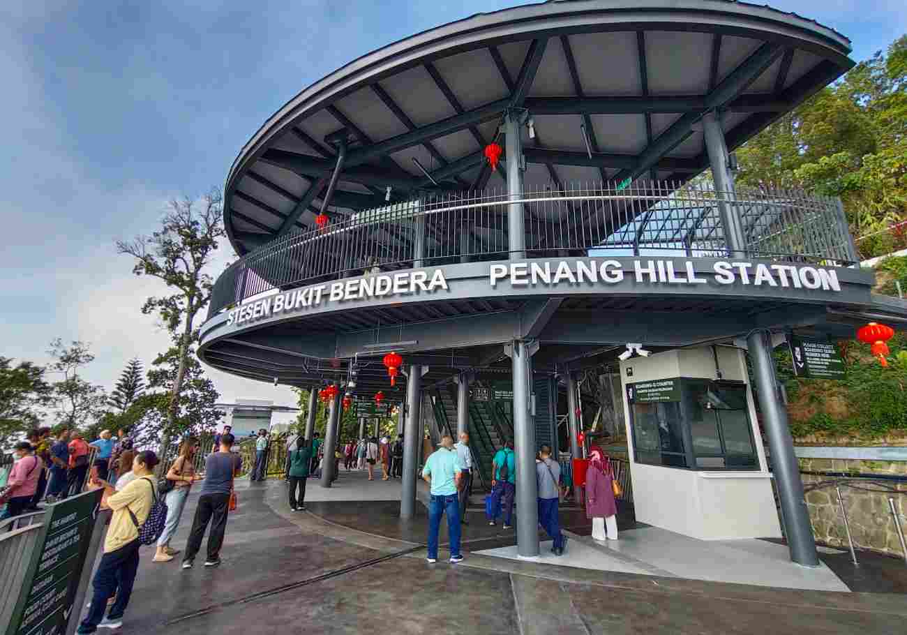 The iconic Penang Hill funicular railway echoed with the sounds of renewed cheer this Chinese New Year, carrying a record-breaking 36,000 visitors over a four-day period. 