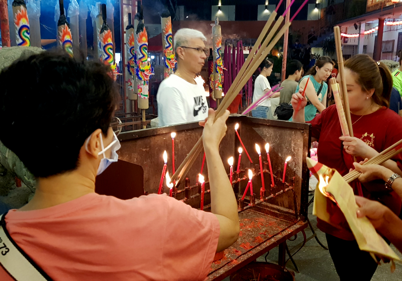 The annual flame-fanning ceremony held at the Thai Pak Khoong (Hai Choo Soo) temple in Penang, has predicted good economic growth for the first four months of 2024. 