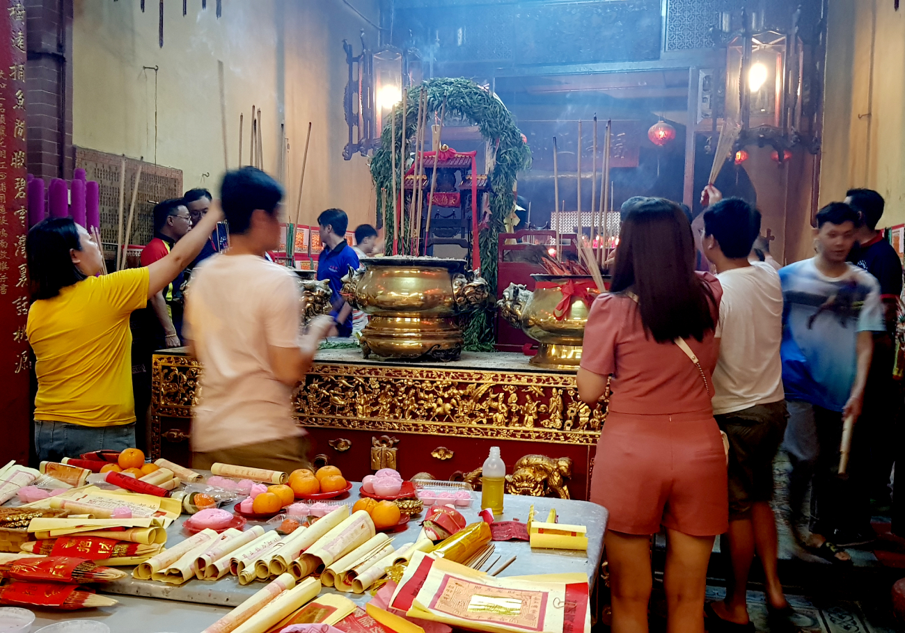 The annual flame-fanning ceremony held at the Thai Pak Khoong (Hai Choo Soo) temple in Penang, has predicted good economic growth for the first four months of 2024. 