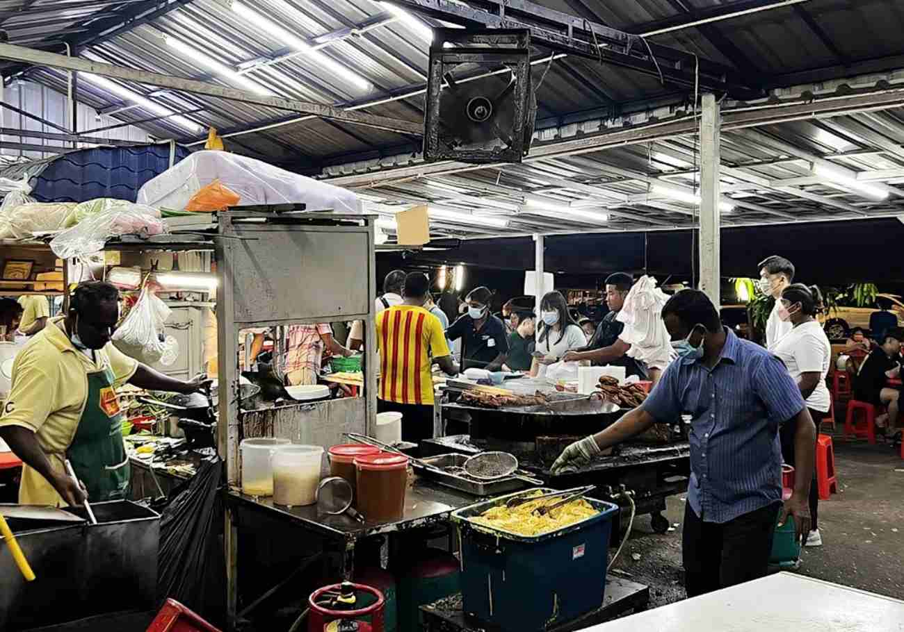 Penang authorities have no plan to limit 24-hour eateries