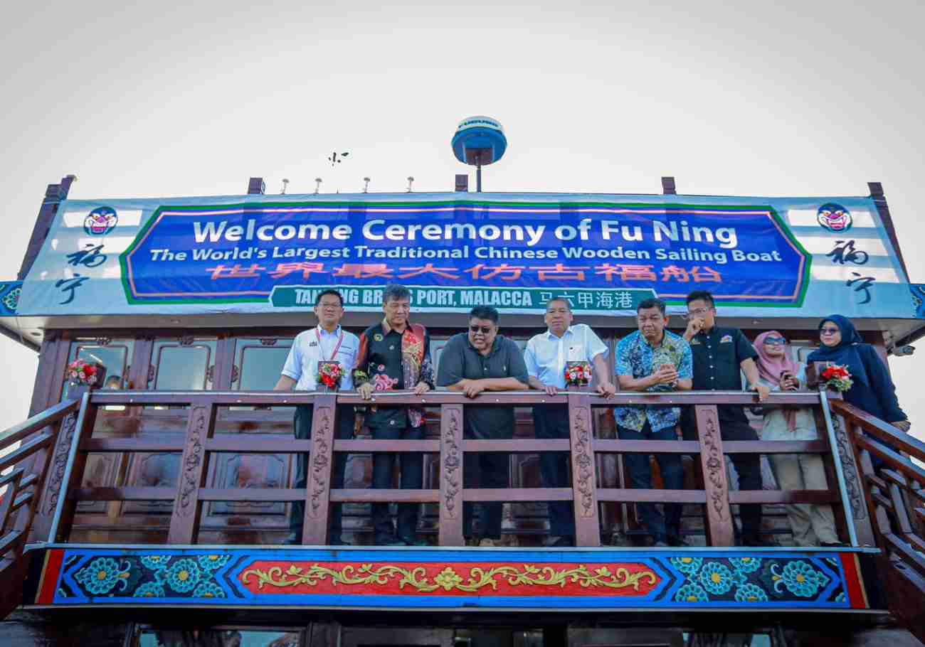 Fu Ning: Traditional Chinese sailing ship visits Melaka