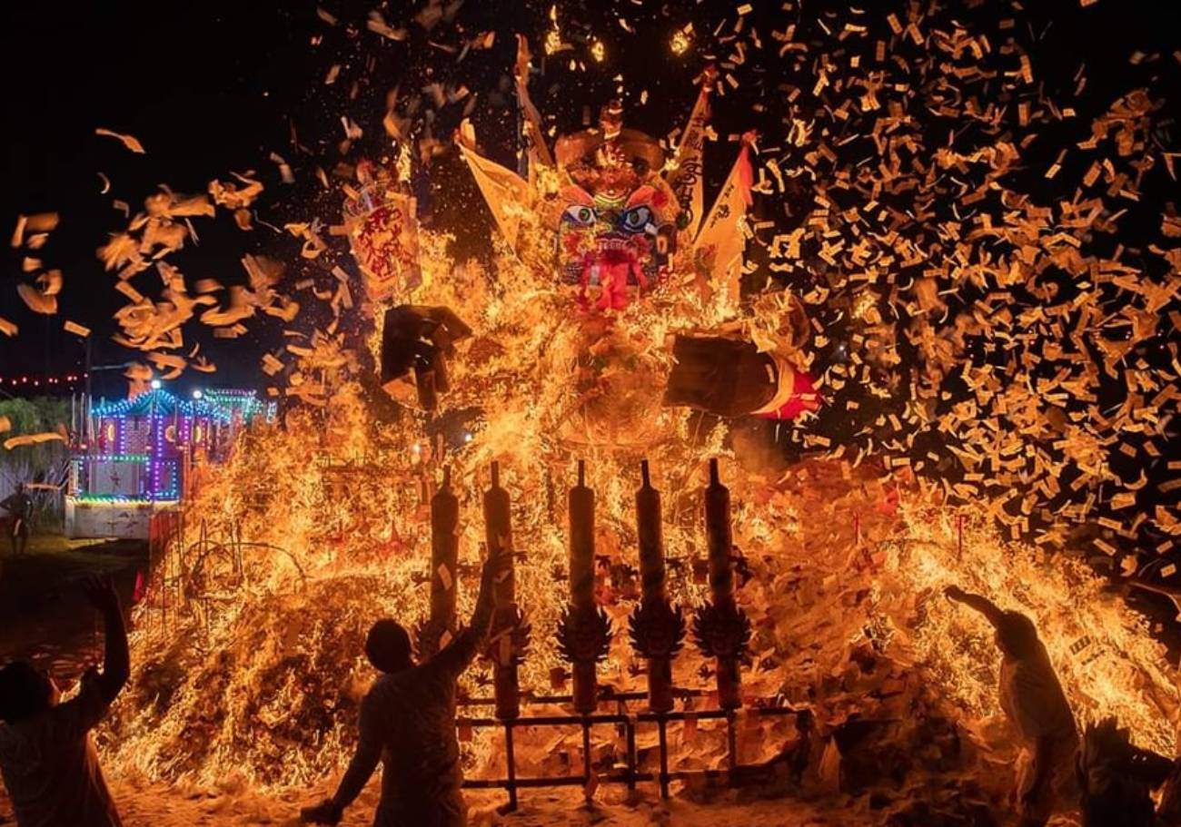 Experience the Hungry Ghost Festival in Bukit Mertajam