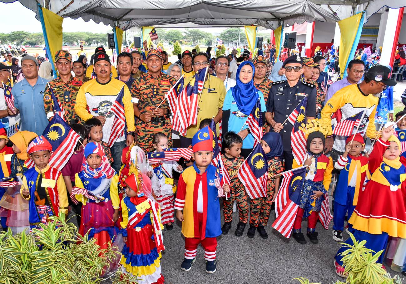 Kembara Merdeka Jalur Gemilang convoy reaches Penang