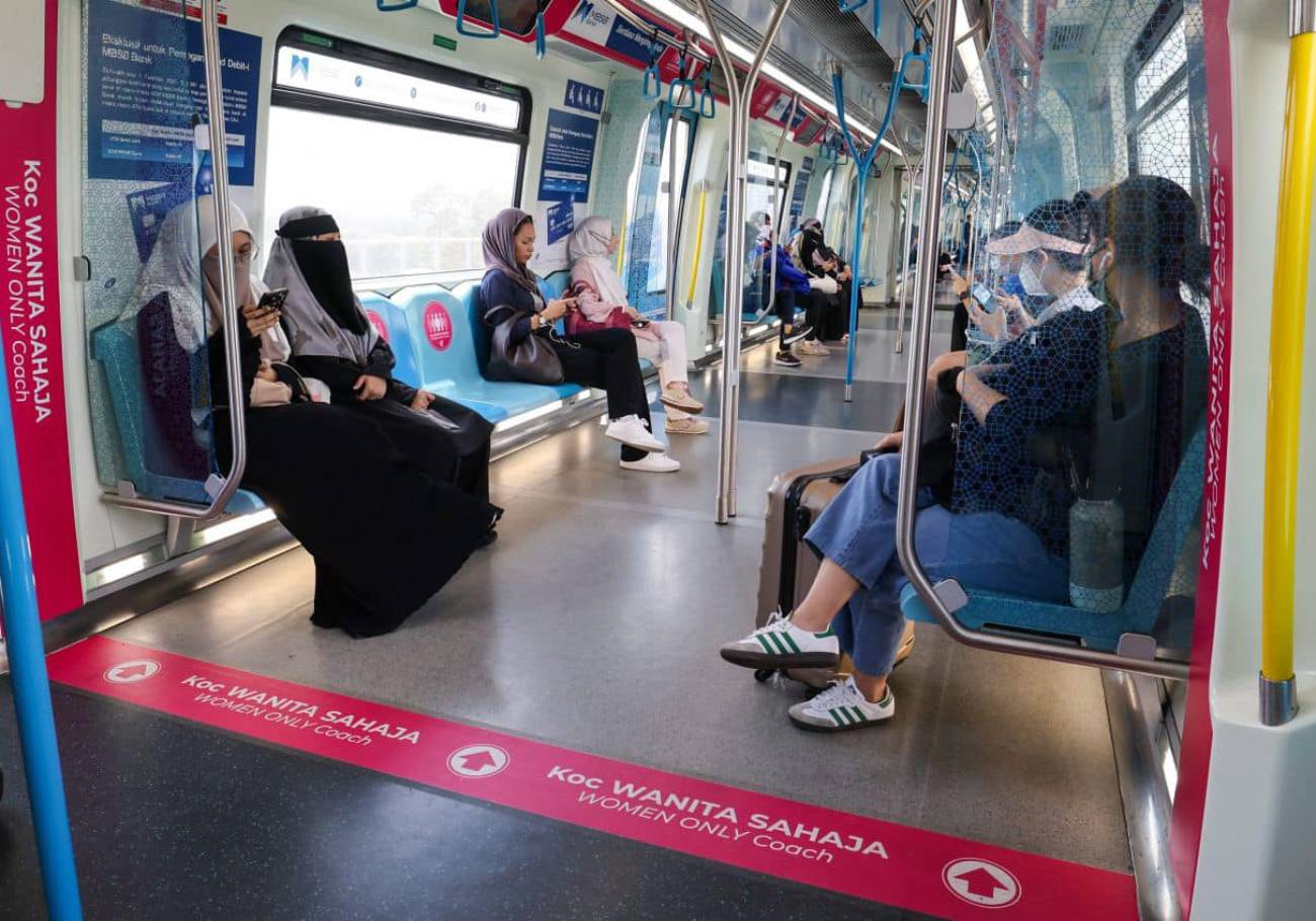 Govt to fine men entering women-only carriages