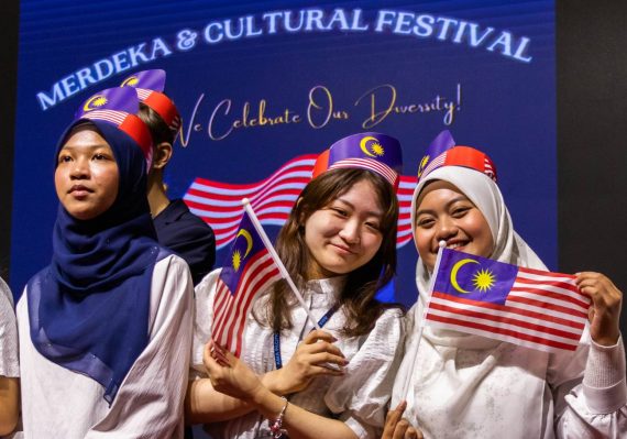 APU celebrates Merdeka with cultural festival for students - Citizens ...