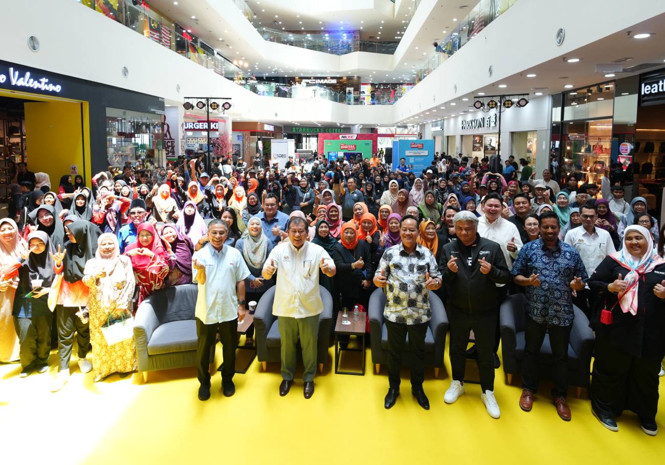 MDEC boosts digital skills at Saya Digital Tour in Kuching