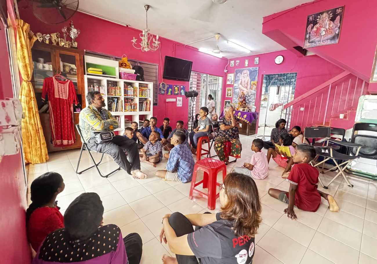 Tune Talk lights up hearts this Deepavali with orphanage support