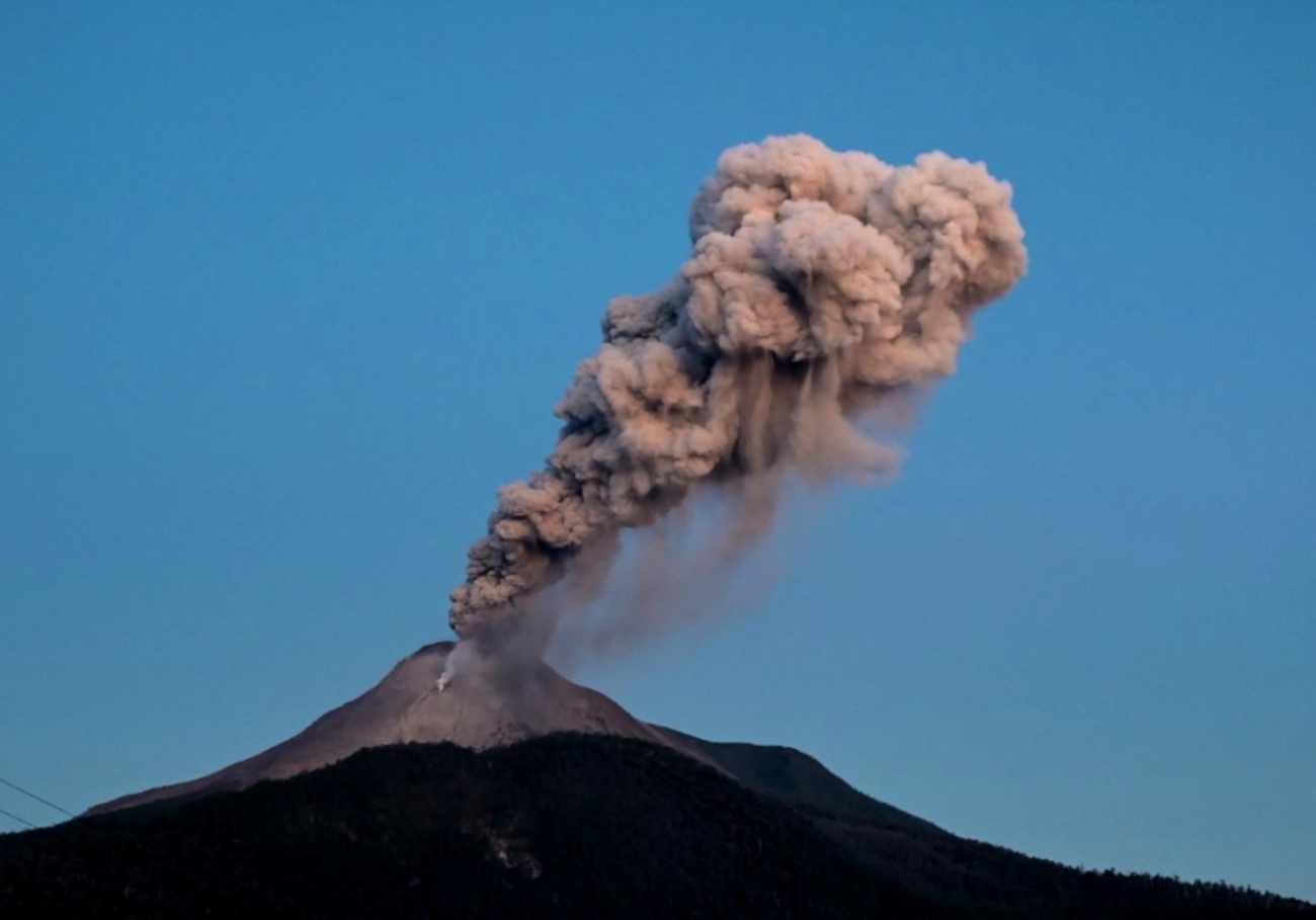 Mount Lewotobi eruption halts AirAsia Labuan Bajo flights