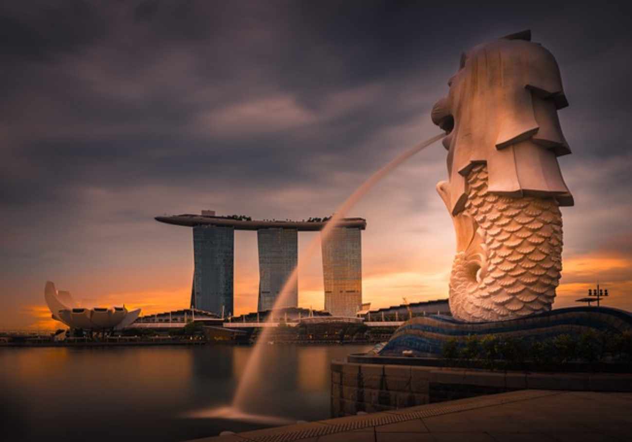 Travel with RedBus: Your guide to Singapore adventures